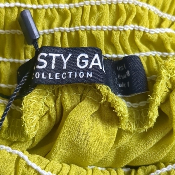 Nasty Gal If It Ain't Got That Swing Chiffon Shirred Blouse in Lime Green Size 6 - Picture 5 of 7